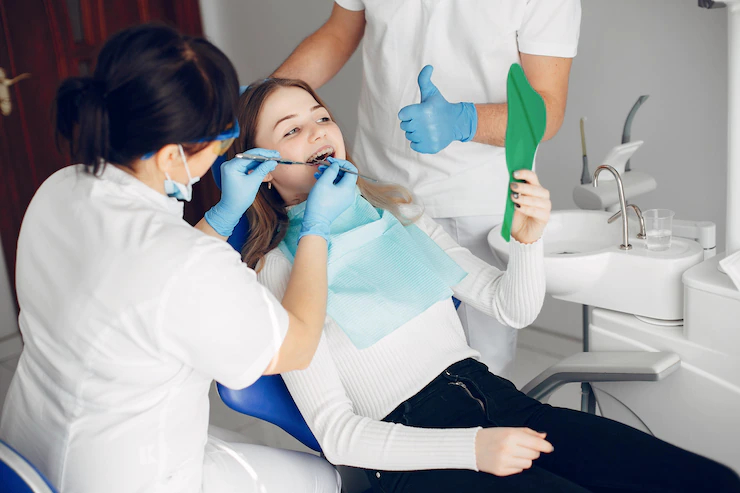 How to Choose the Right Dentures for You?