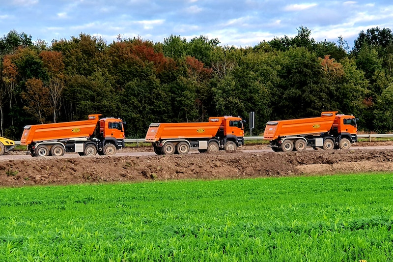 How To Lease A Dump Truck From Finance Company?