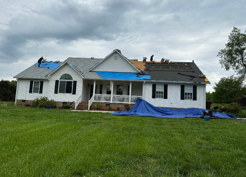 exterior roofing contractor