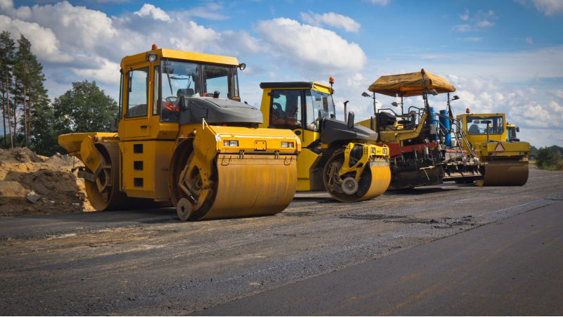 Constructing Success: Selling Building Materials Via Online Platforms
