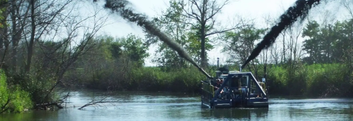 How A Hydraulic Dredge Boosts Lake And Canal Restoration?