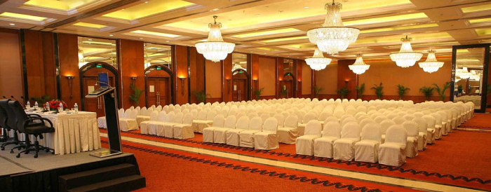 Why Your Next Business Meeting Should Be at a Hotel?