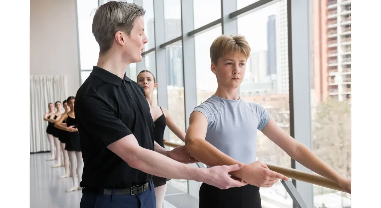 Join Toronto’s Youth Ballet Experience
