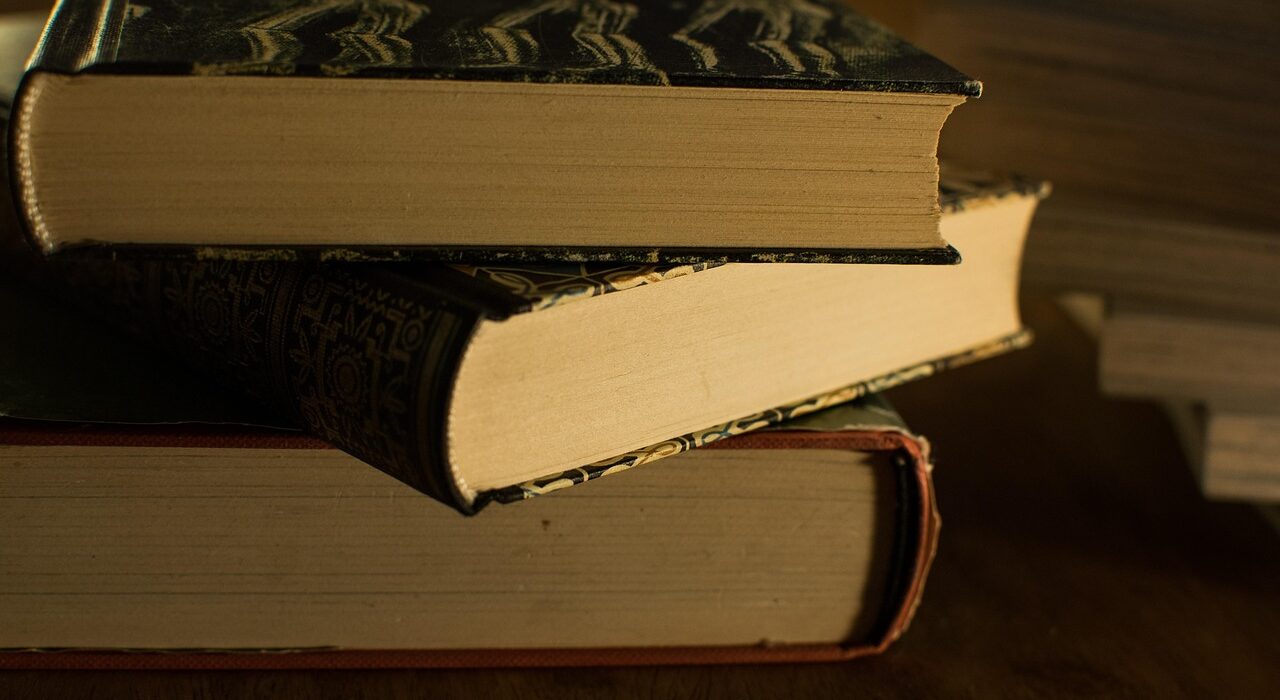 Thesis Editing Services: A Complete Guide for Graduate Students